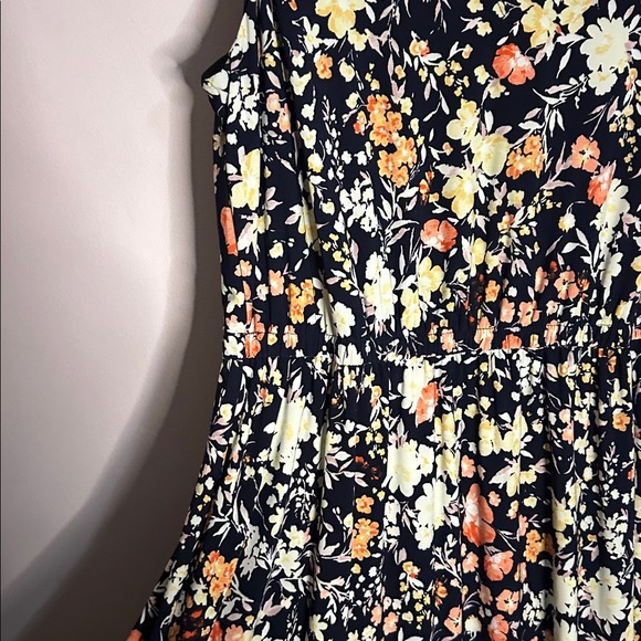 Floral Midi Dress - Picture 3 of 3